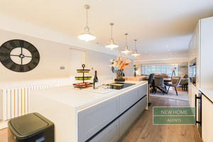 Photo 25- click for photo gallery